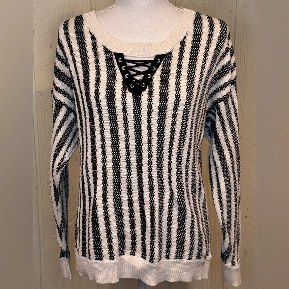 Rock & Republic Sweater Ivory Black Striped Long Sleeve, Size XXL